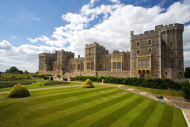 2-Day Windsor, Stonehenge, Bath & Oxford Tour Including Admission - Where you sleep: B&B vs 3-star hotel, and why location matters