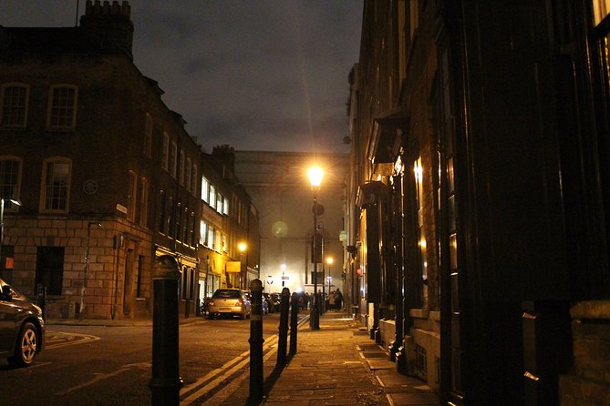 2-Hour Jack the Ripper Small Group Walking Tour in London - Finding the Start at Liverpool Street’s Clock Tower