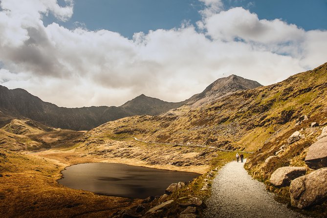 5-Day Heart of England, Wales & Yorkshire Small-Group Tour from London - Price and logistics: what your money really covers