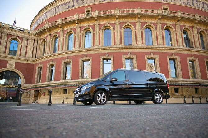 8 Seater Transfer: Heathrow Airport to Central London - The 8-seater vehicle and luggage rules (read this part)