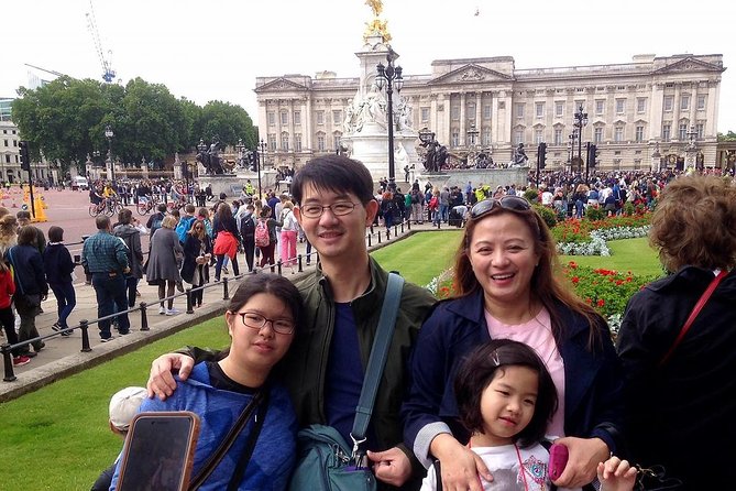 A Royal London Private Taxi Tour - Nottingham House: Queen Victoria’s birthplace stop
