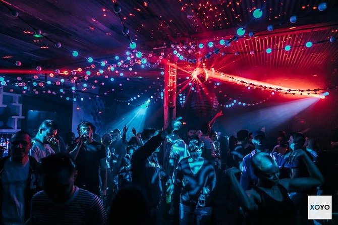Amazing Nightlife in London East Tour - Drinks, Music, and the Social Deal