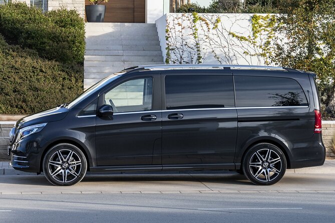 Arrival Transfer: Heathrow Airport LHR to London by Luxury Van - Key highlights worth knowing