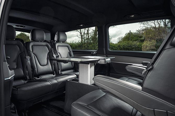 Arrival Transfer: London Train Stations to London Hotels - Finding Your Driver Fast at London Railway Stations