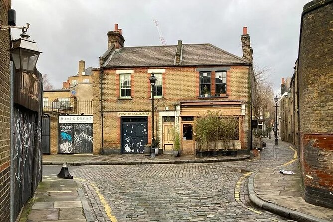 Authentic London Sunday Markets with a Londoner - Columbia Road Flower Market: London’s Flower Ritual on Victorian Streets