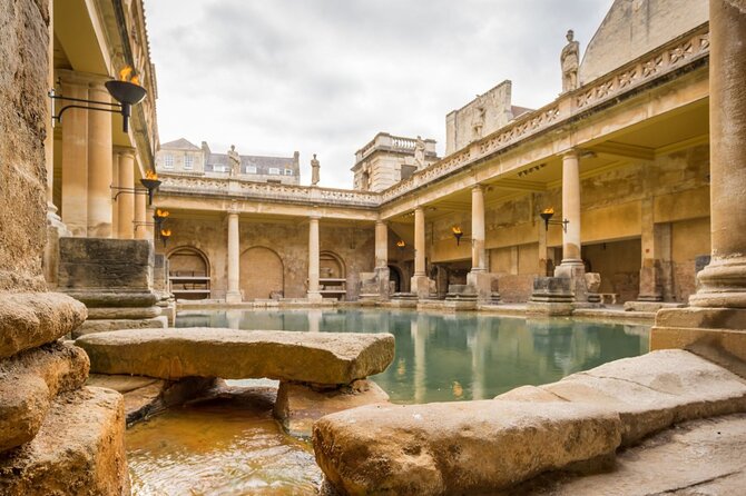 Bath and Cotswold Village Private Car Tour from London - Bath highlights beyond the Roman Baths: Pulteney Bridge and Bath Abbey