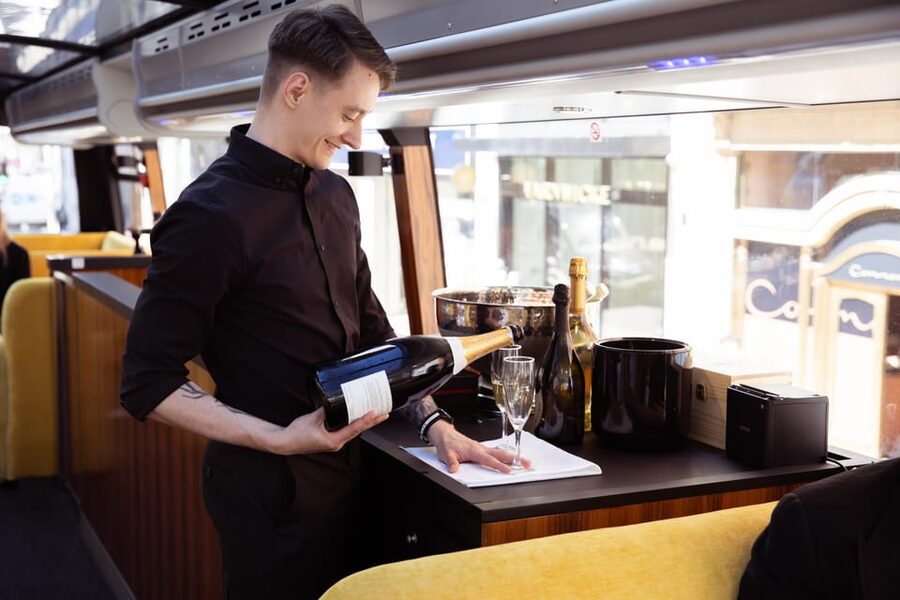 Best of London by LE GRAND - London's Luxury Bus Tour - Included comfort: air conditioning, restroom, and audio guidance