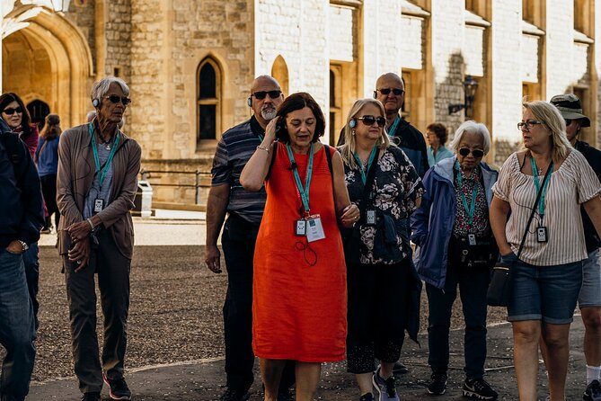 Best of London Tour - Crown Jewels, River Cruise & History Walk - Why the guided pace works in a place this big