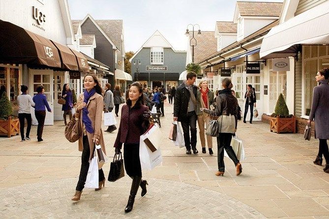 Bicester Village Private Vehicle Round Trip Service from London - Waiting Time and Bag Help So You Keep Shopping
