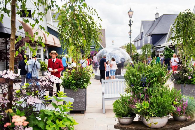 Bicester Village Private Vehicle Round Trip Service from London - 2 Hours vs 4 Hours Shopping Time at 160 Plus Shops