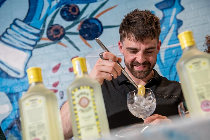 Bombay Sapphire Gin Distillery Tour and Cocktail - Vapor Infusion Distillation: What Makes Bombay Sapphire Different