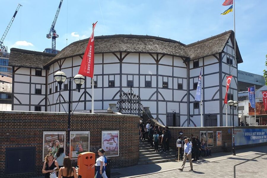Booze, Brothels & the Bard: London's Bawdy Borough - Borough and Bankside: why the City looked away