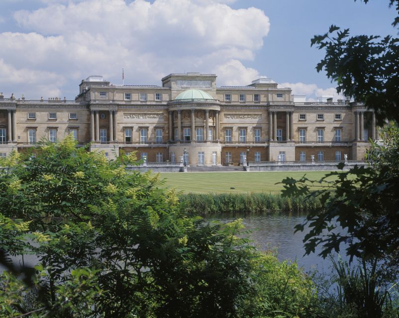 Buckingham Palace and Stonehenge Tour - Key things I’d pin on your map