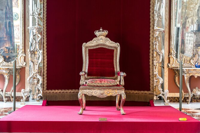 Buckingham Palace Exterior and Royal History Private Tour - Your Guide Experience: Consistent Praise and Real Flexibility