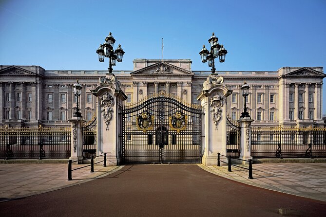 Buckingham Palace: Official State Rooms Entry Ticket - Cafe, shop, and the garden exit: how to finish well