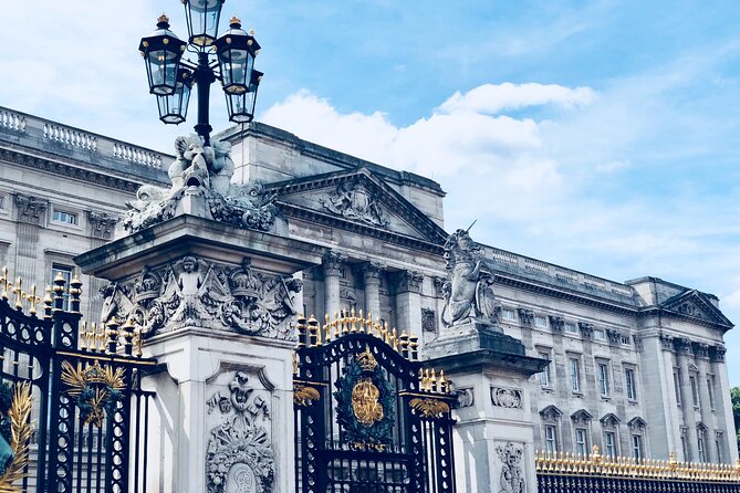 Buckingham Palace, St James Palace & Tea at Kensington Palace - Buckingham Palace, and the river story under your feet