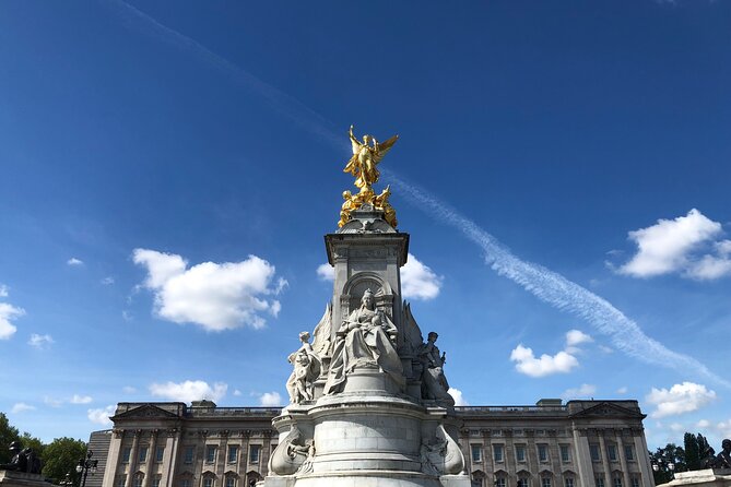 Buckingham Palace Visit & Changing of the Guard Walking Tour - Buckingham Palace Entry: Audio Tour at Your Pace (and Guide Silence Inside)