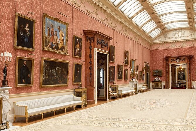 Buckingham Palace: Walking Tour with Entry & Audio Guide - Buckingham Palace entry: skip the line, then go audio-guided