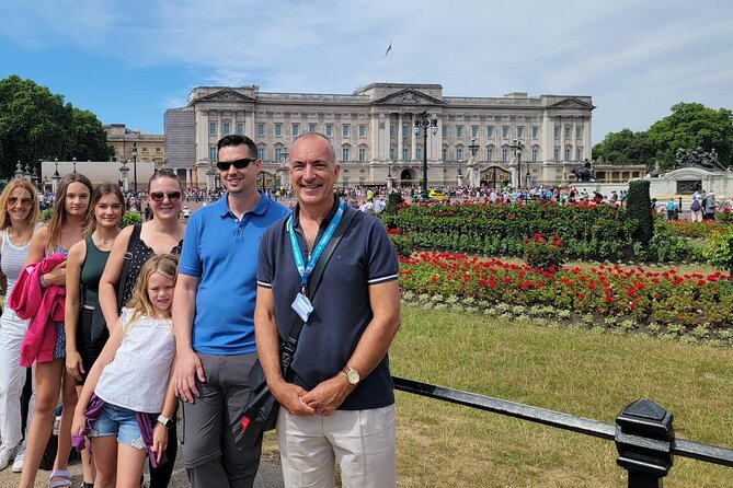 Buckingham Palace: Walking Tour with Entry & Audio Guide - Walking load, weather, and how to keep the day easy