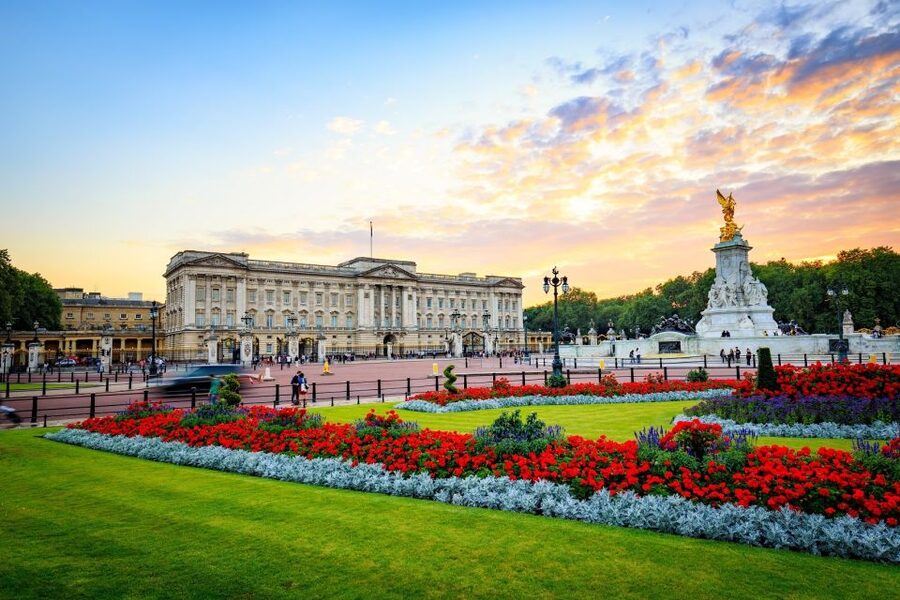 Buckingham Palace & Windsor Castle: Full-Day Tour - Buckingham Palace State Rooms: what inside access actually feels like