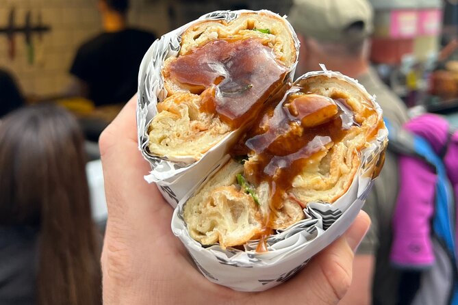 Camden Market Food Tour of 7 Tastings, Gin, Street Food & More - Stop by Stop: Camden High Street, Markets, Canal, and Winehouse in the Mix