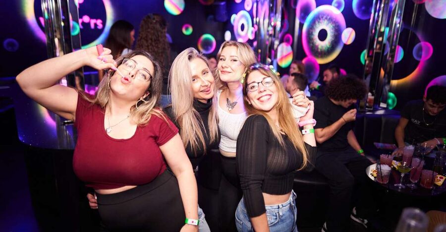 Camden Pub Crawl & Bar Tour London - Camden at Night, Without the Guesswork