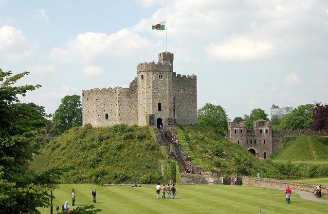 Cardiff Day Tour from London with Local Guide (Visit Wales) - Key things that make this trip click