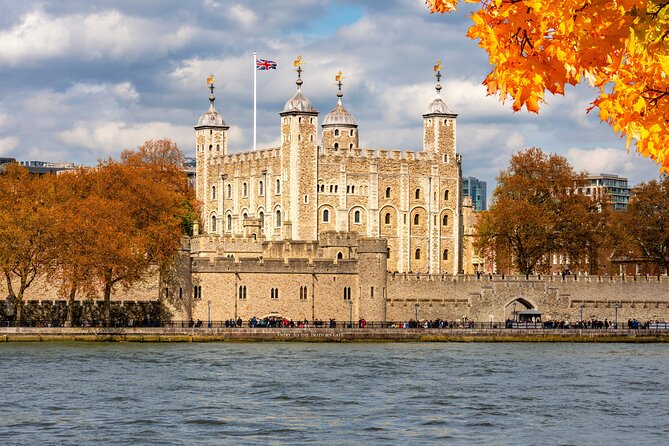 Changing of Guards, Big Ben, Tower of London, Beefeaters & Cruise - Who this tour fits best