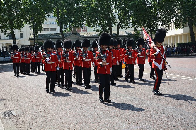 Changing of the Guard Walking Tour - Stop 2: St. James’s Palace Outside, Plus the Leper Hospital Fact