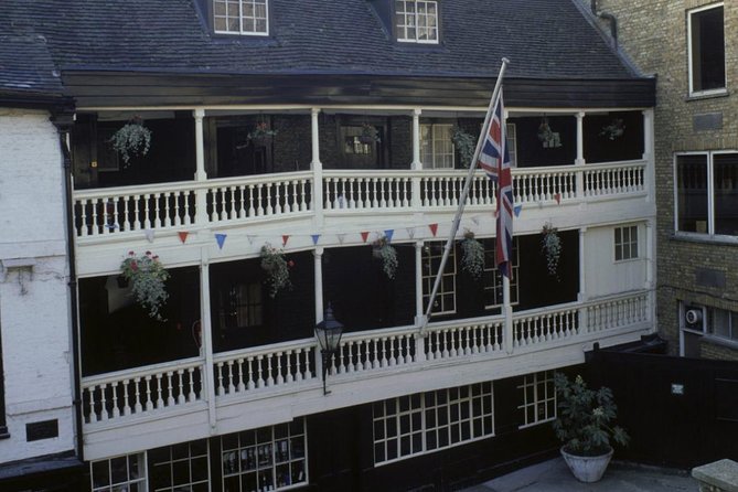 Charles Dickens Private Walking Tour - Pickup, start point, and the Monday and Tuesday museum issue