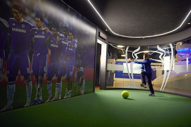 Chelsea FC Stadium Tours and Museum - Press Room, Tunnel, and Dug-out: The Stuff That Makes the Photos Feel Different