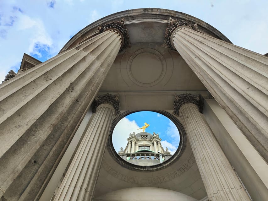 City of London Historical Walking Tour - Defying monarchy and shaping democracy around the Magna Carta