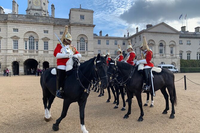 Classic London Tour with a Professional Private Guide - National Gallery and the British Museum: two free highlights that save your ticket budget