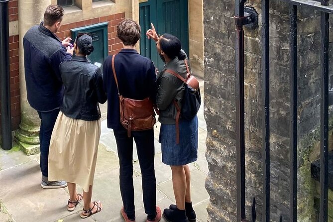 Colombia's Finest Outdoor Murder Mystery London - What the walking feels like in a 2 to 3 hour outdoor hunt
