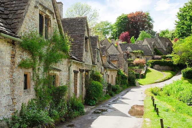 Cotswolds Day Trip from London with Optional Village Lunch - Burford: The Gateway Stop With Stone Streets and Teahouses