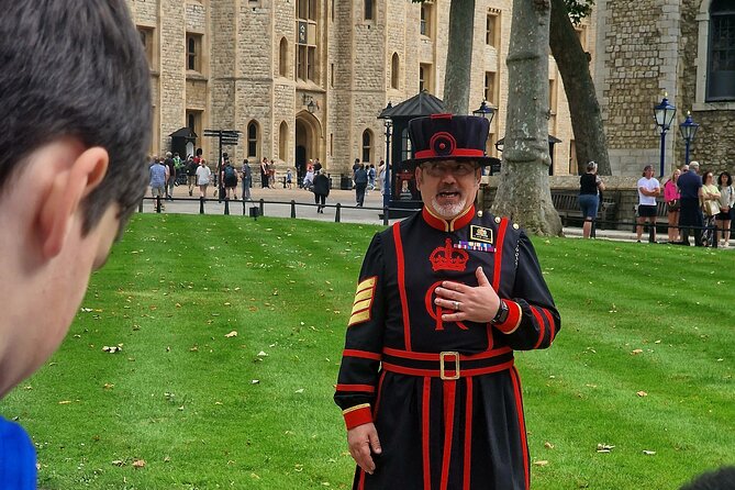Crown Jewels Royal Secrets Scandals and Tower of London Tour - Raven House: watching the Tower’s long-running “locals”