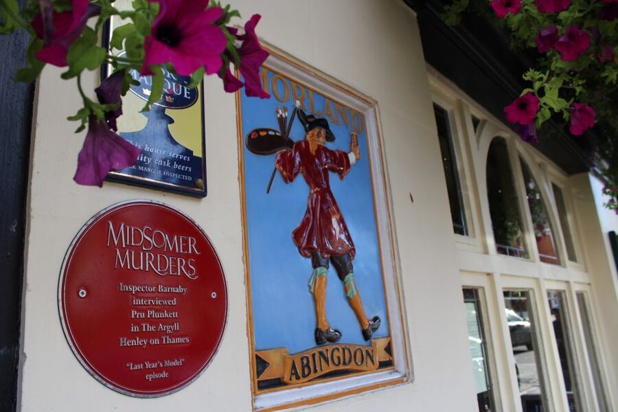 Day-Tour of the Midsomer Murders Locations - Over 20 episodes: how the tour helps scenes click together