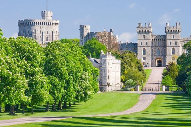 Day Tour Windsor Castle & Oxford by Private Car - A private car makes Windsor and Oxford feel effortless