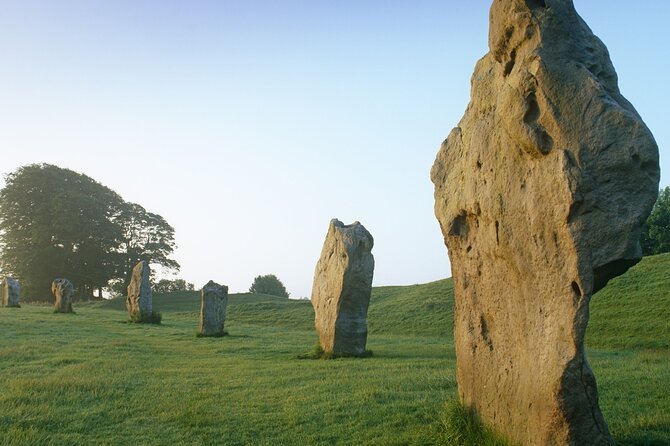 Day trip by coach - Stonehenge, Avebury & Uffington White Horse - Key highlights you should know