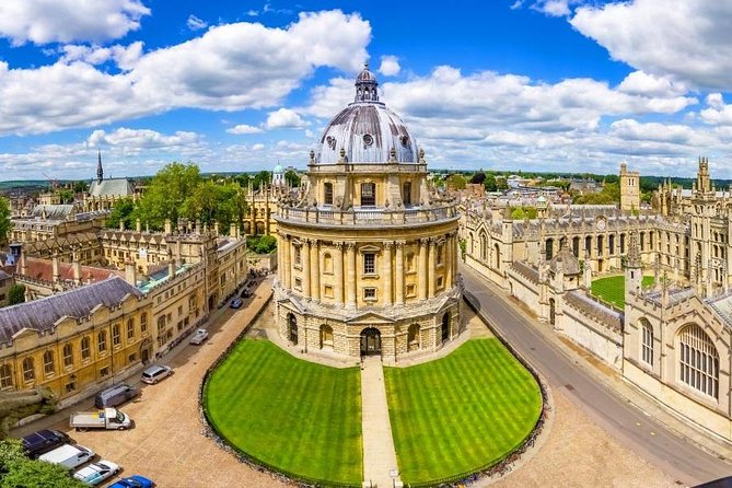 Discover Oxford and Cambridge with Guide from London by Coach - The Oxford Walk: Dreaming Spires, Bodleian Views, and Famous Footsteps