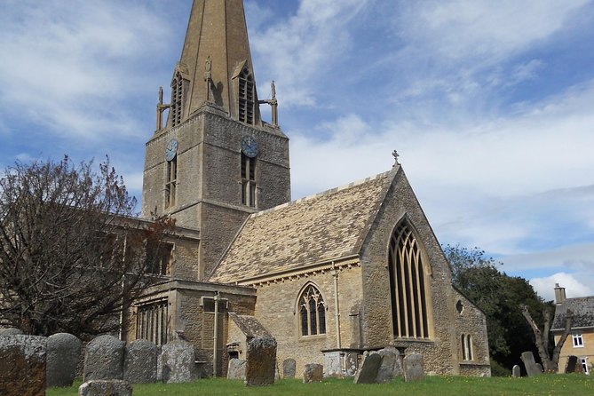 Downton Abbey and Village Small Group Tour from London - From Gloucester Road to Downton village, without the hassle