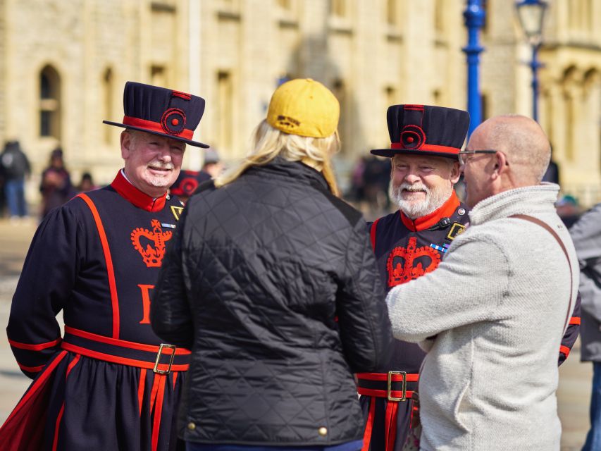Early Access:Tower of London Opening Ceremony & Royal London - Thames River boat ride: the calm break between palaces