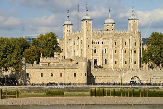 Easy Access Tower of London Crown Jewel Torture and Executions - St Peter ad Vincula, when it is open