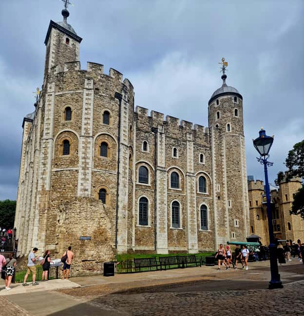 Easy Access Tower of London Royal Secrets & Scandals Tour - Key highlights to know before you go