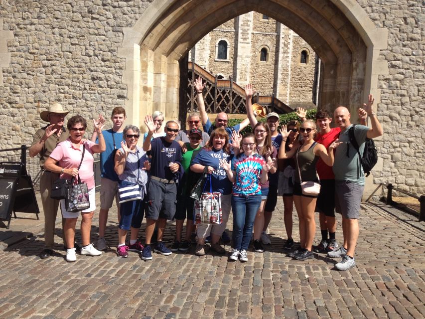 EasyAccess Tower Bridge & Engine Room & Scenic Thames Cruise - Meeting at Starbucks and getting to Tower Bridge fast