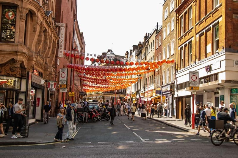 Eating London: Twilight Soho VIP Food & Drinks Tour - The Story Stops, Rock and Roll Studios and Mozart’s Inspiration