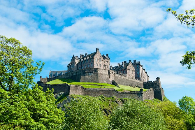 Edinburgh, Loch Ness, The Highlands from London - 3 Day Rail Tour - London to Edinburgh by train: reserved seats and real schedule control