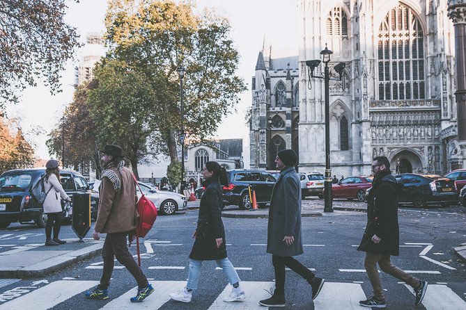 Essential London: Must-Sees and Hidden Gems (Private Tour) - Buckingham Palace and The Mall: Changing the Guard from a quiet spot