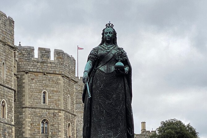 Explore Windsor Castle and Hampton Court Palace - Royal photos and comfort tips that actually help