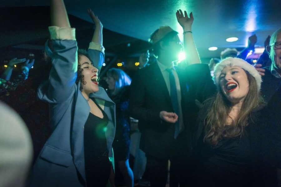 Festive London New Year’s Eve 3-Course Dinner Cruise - Sliding Toward Greenwich and The O2 Before Midnight
